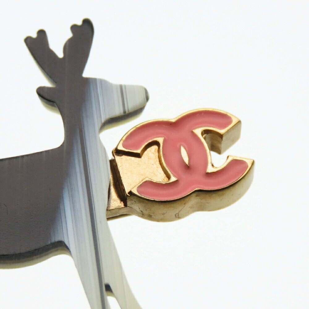 CHANEL Black Logo Brooch - Picture 3 of 11